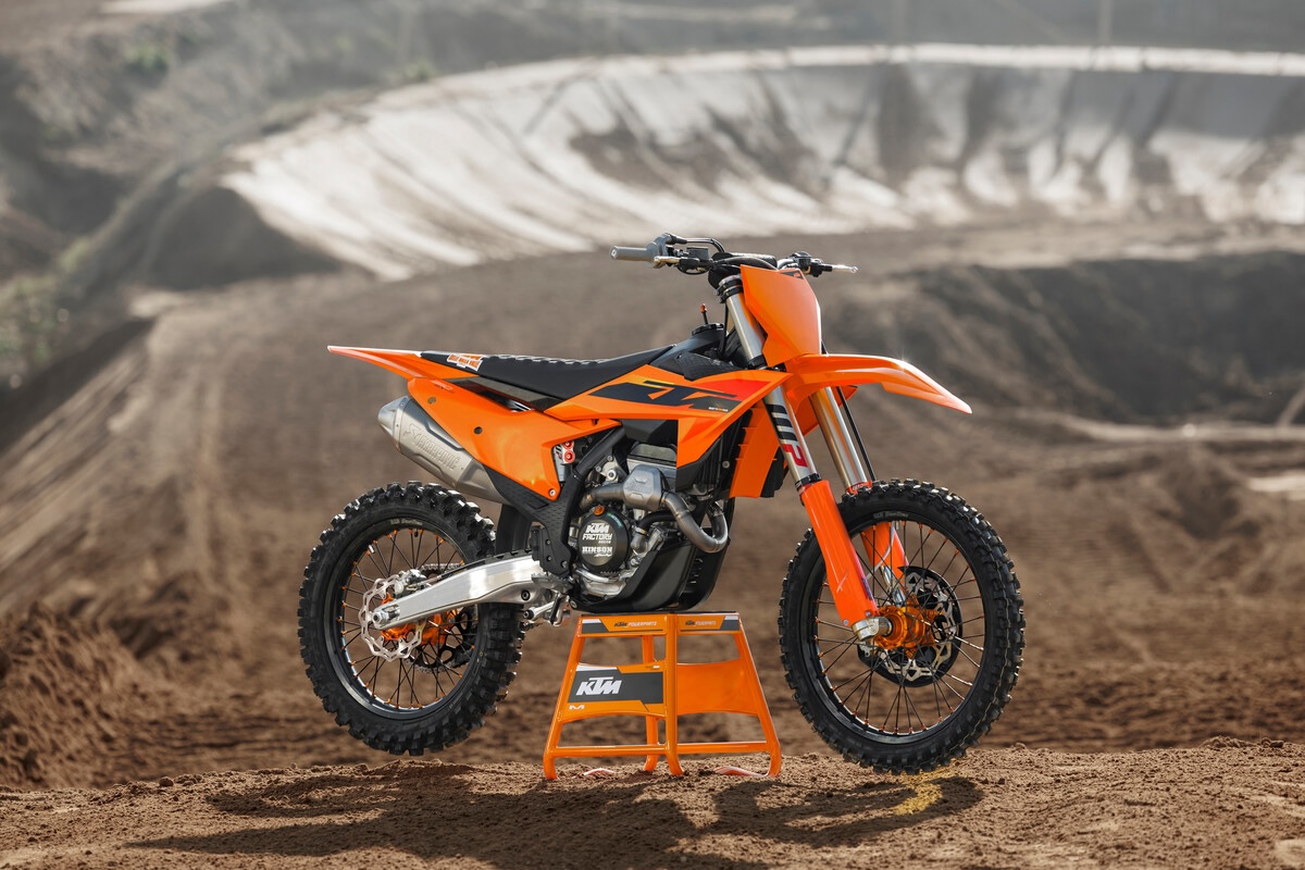 2025 KTM SX and SX F 4